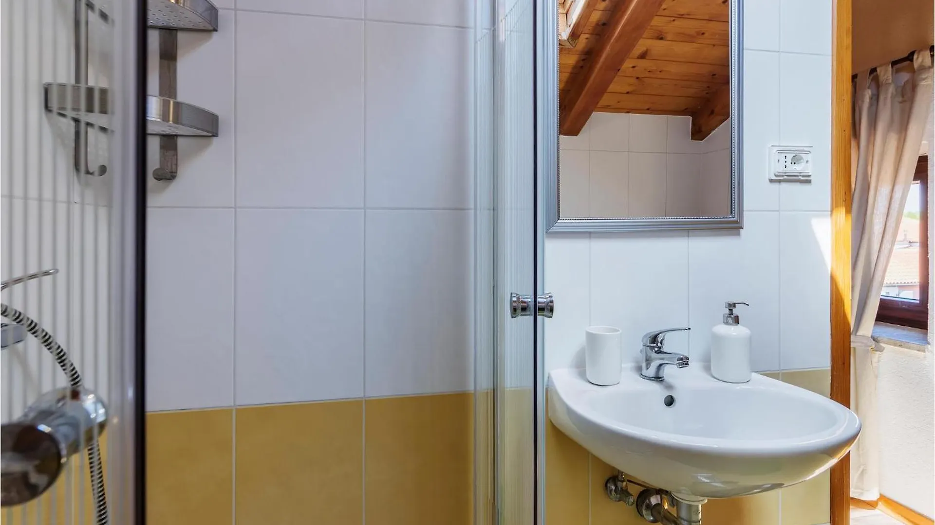 Cozy Apartment In Novigrad With Wifi  Novigrad Istria